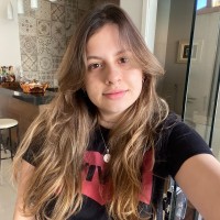 Ingrid Caroli Cruz