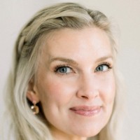Courtney Truett Lewis, Mba