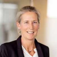 Julia Dubbe