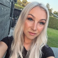 Kim De Vries