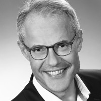 Matthias T.