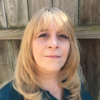 Beth Raines, Lpc