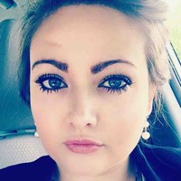 Scarlett Booth