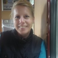 Annette Larsen