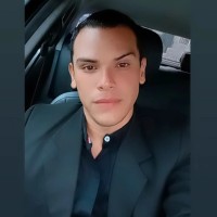 Emanuel Flores
