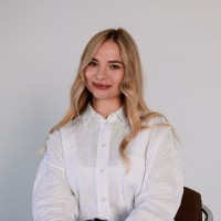 Kari B.