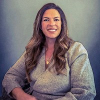 Angela Graves