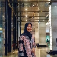 Inge Yulistia Dewi