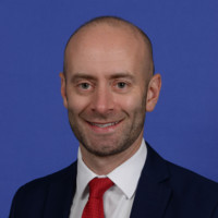 Simon MacLean