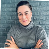 Dr Laura Taylor-Gray
