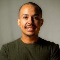 Mario Mena, PHR