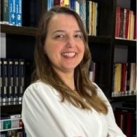 Ligia Policiano