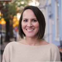 Kelley Davies, Aia