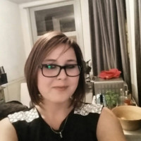 Sharon De Vos