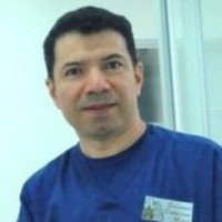 Dr. Douglas Bonilla Velásquez