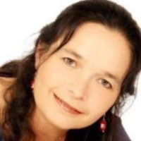 Esther Pelser