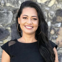Mary Leal