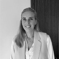 Yvonne Wams