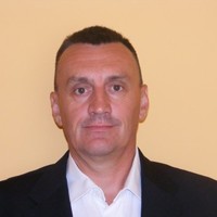 József László