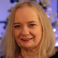 Dr Wendy Wood