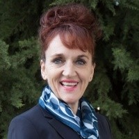 Pamela Mangen