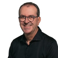 Arnaldo A Rezende
