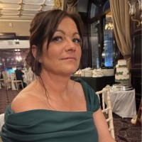 Lynda Graham
