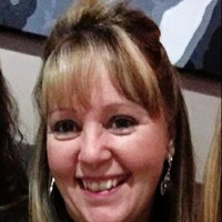 Julie Lowe