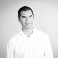 Dr Daniel Grainger