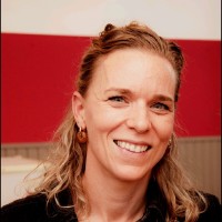 Karen De Langhe