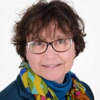 Esther de Vries