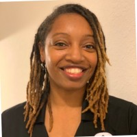Roshanda E.