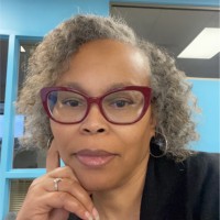 Tracey Yates