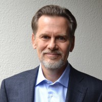 Henrik Lares