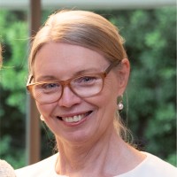 Amanda Bell AM
