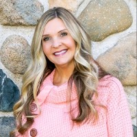 Stephanie J Nelson