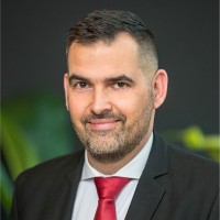 Peter Schneider