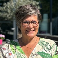 Monique Van Loosbroek