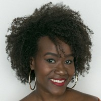 Evellyn Emídia