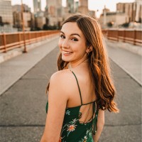 Anna Van Rossum