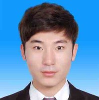 朴龙德