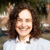 Lara (Lessin) Edwards