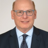 J. Mark Holcomb, Cima