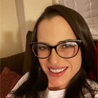 Deanna Wallis