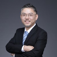 Robert Wang