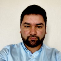 Luis Flores