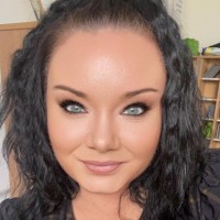 Laura Jones