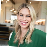 Cassie Hull