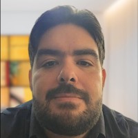 Leo Carrilho
