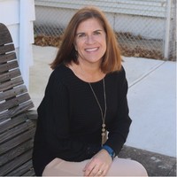 Debbie R.